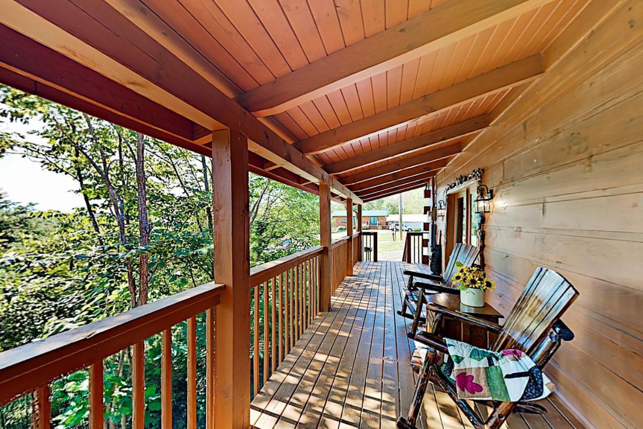 Villa Happy Bear Hollow à Sevierville Extérieur photo